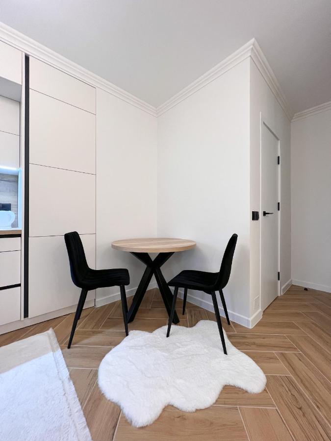 Renthouse Apartments Neoclassic تشيسيناو المظهر الخارجي الصورة