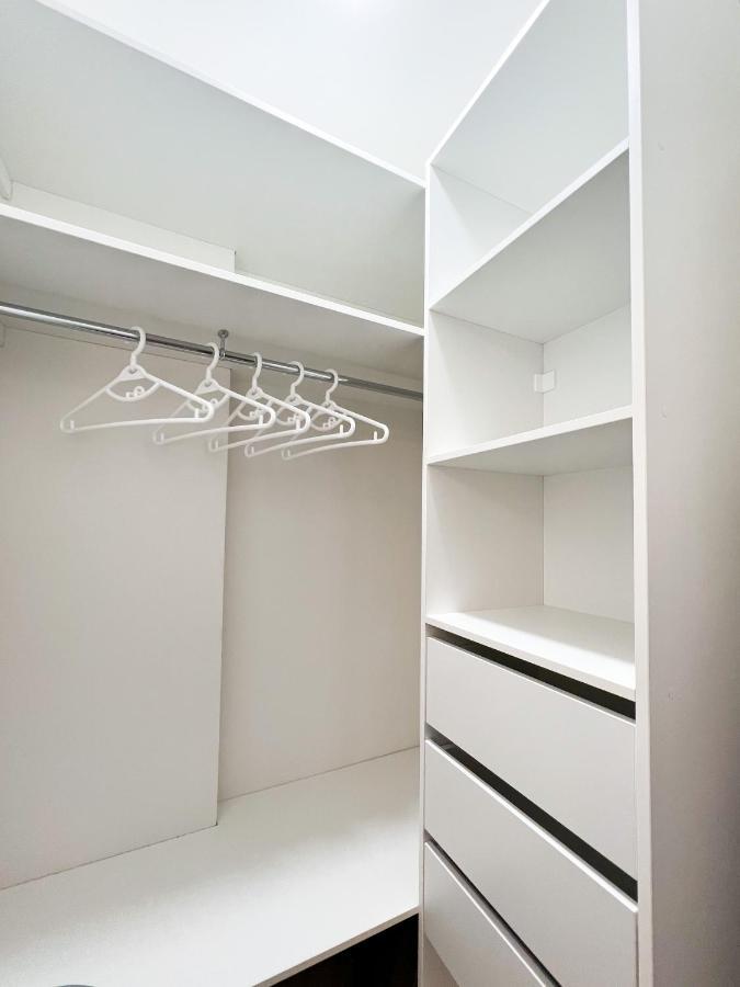 Renthouse Apartments Neoclassic تشيسيناو المظهر الخارجي الصورة