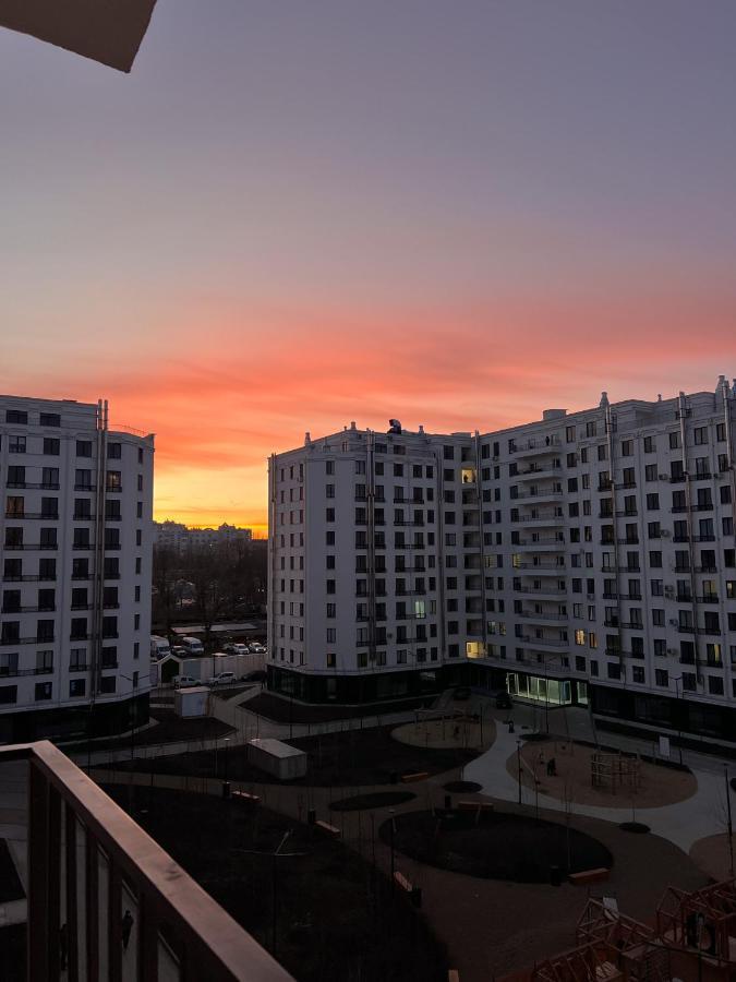 Renthouse Apartments Neoclassic تشيسيناو المظهر الخارجي الصورة